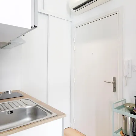 Apartment Comfortable W Balcony Center Tgv Cannes