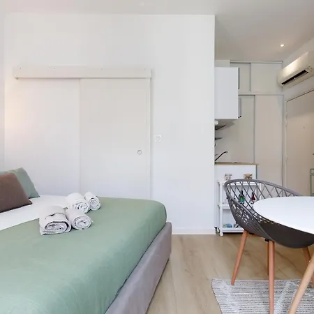 Apartment Comfortable W Balcony Center Tgv Cannes