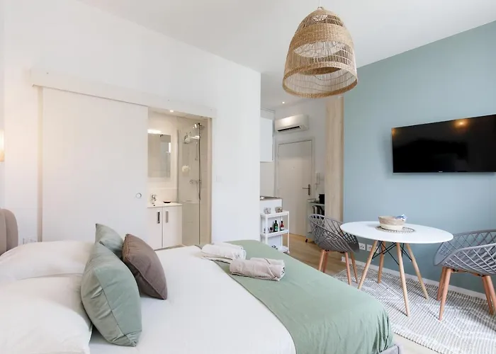 Comfortable W Balcony Center Tgv Apartmán Cannes